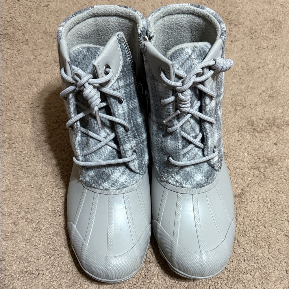 Sperry Light Gray Winter Boots